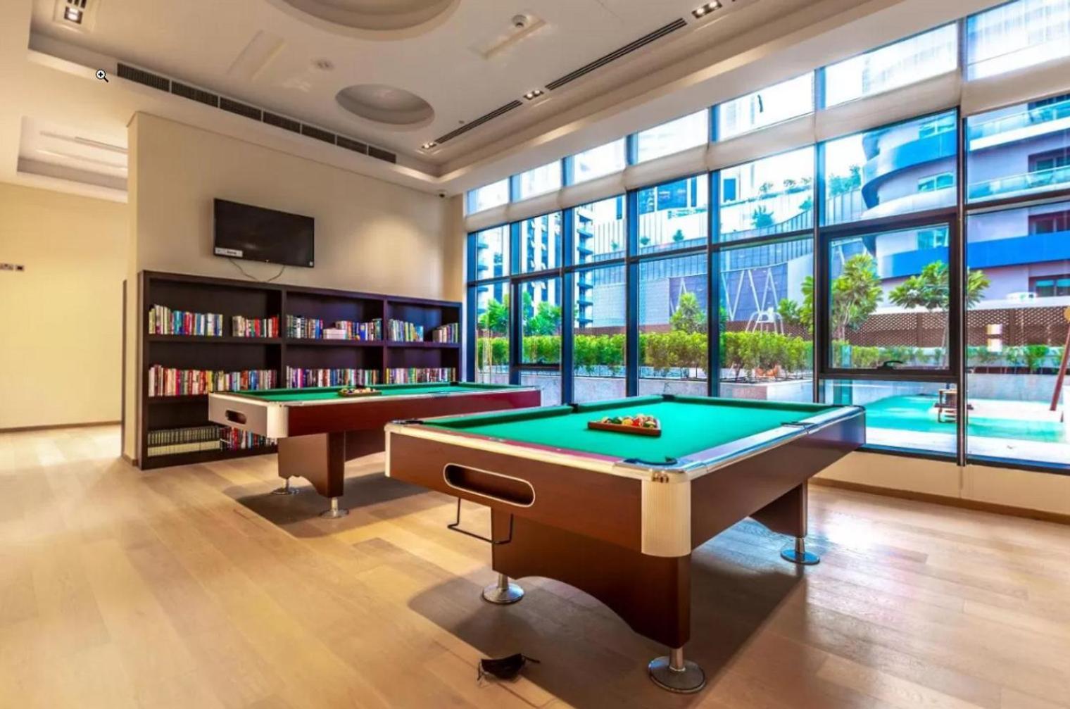 Blueground Rp Heights Pool Garage Dxb-856 * Dubai