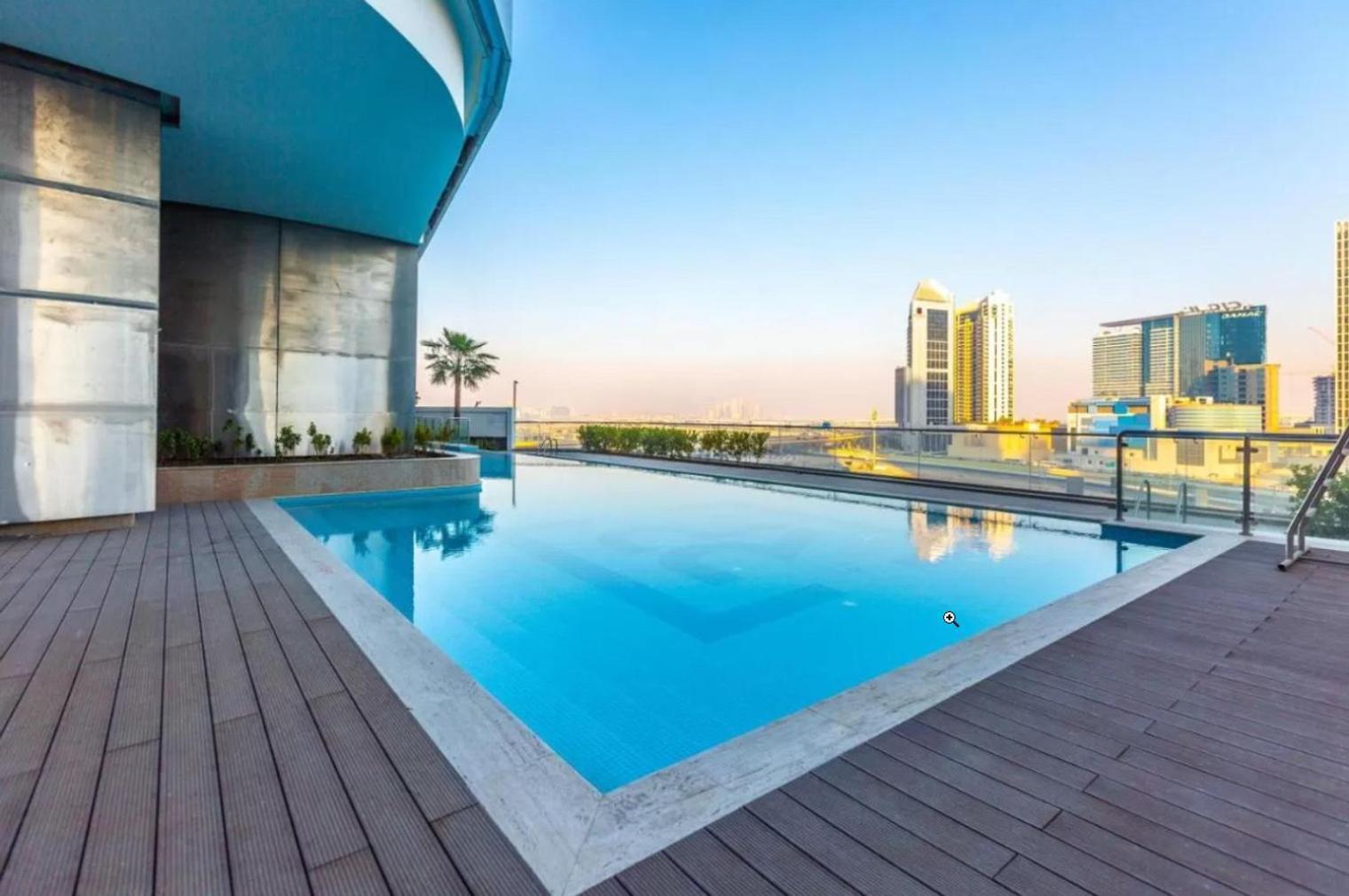 Blueground Rp Heights Pool Garage Dxb-856 Apartment *